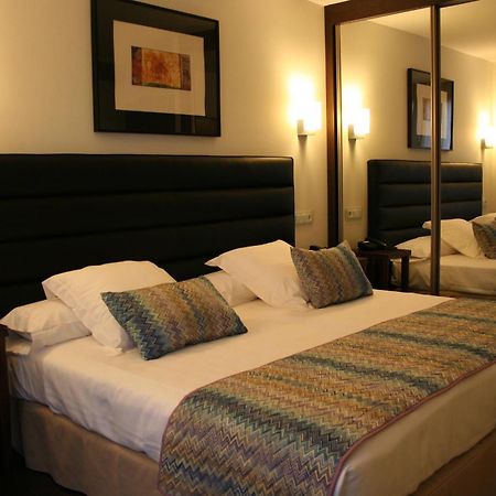 Hotel Villa Rosario Ii, Edificio Moderno Рибадесела Екстериор снимка
