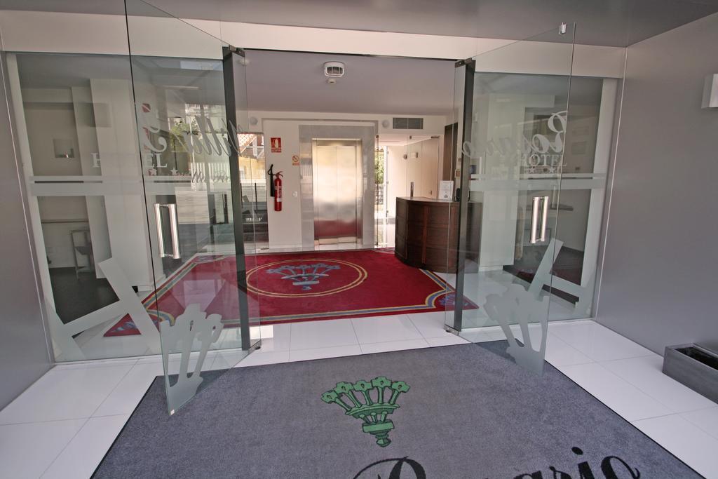 Hotel Villa Rosario Ii, Edificio Moderno Рибадесела Екстериор снимка