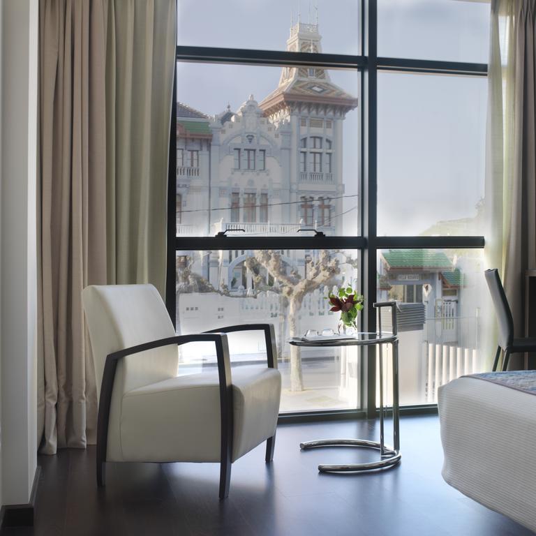Hotel Villa Rosario Ii, Edificio Moderno Рибадесела Екстериор снимка